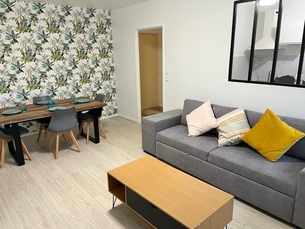 Appartement Le Rousseau Metz Avec Parking Gratuit Buitenkant foto