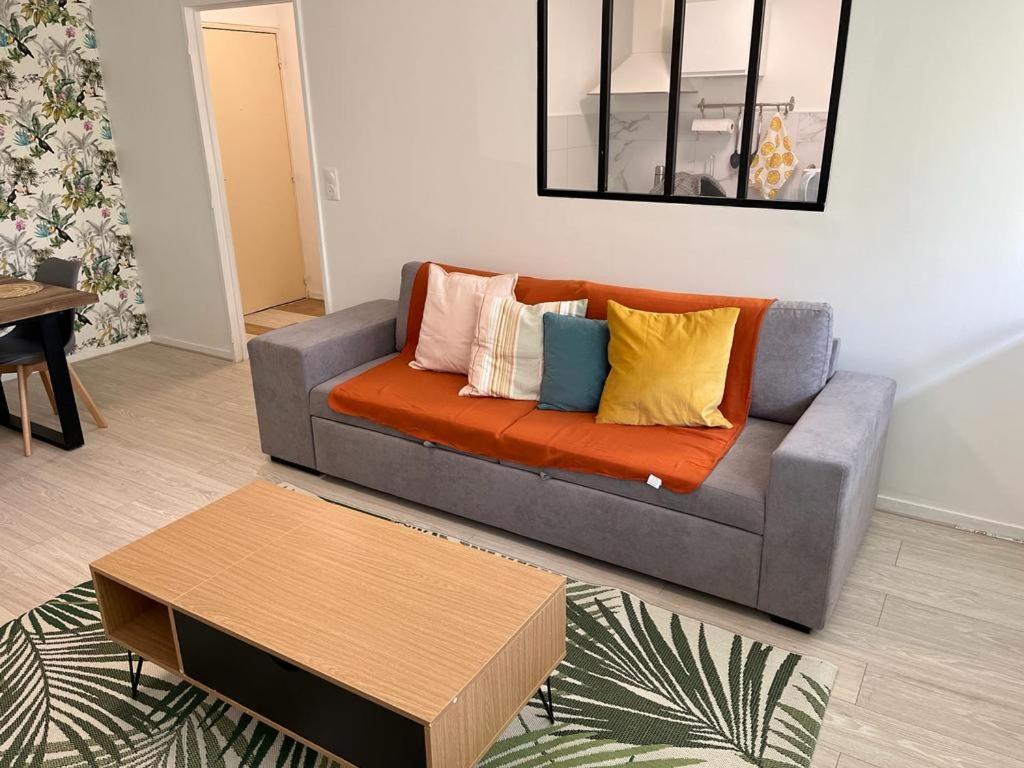 Appartement Le Rousseau Metz Avec Parking Gratuit Buitenkant foto